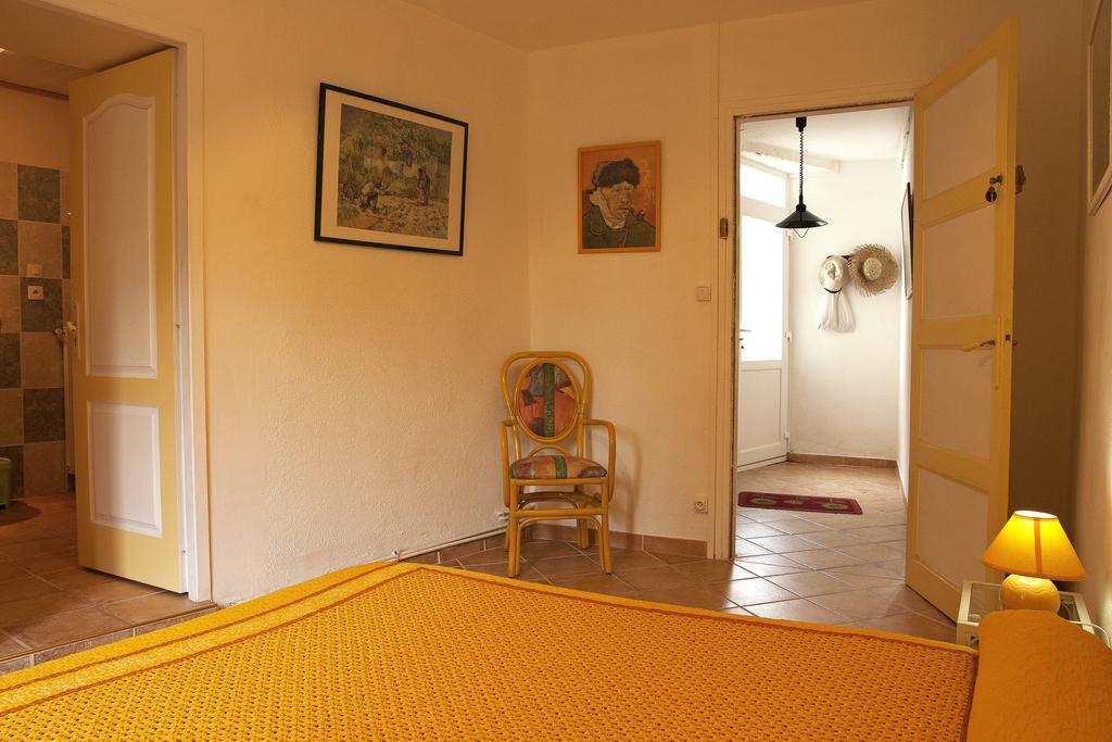 Moulin De Cornevis Bed And Breakfast Privas Phòng bức ảnh